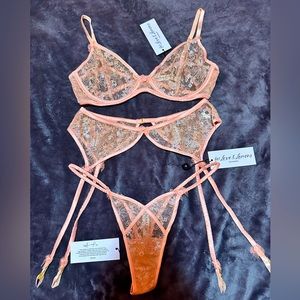 NWT For Love & Lemons 3pc Full Lingerie Set 2021 A/W Collection